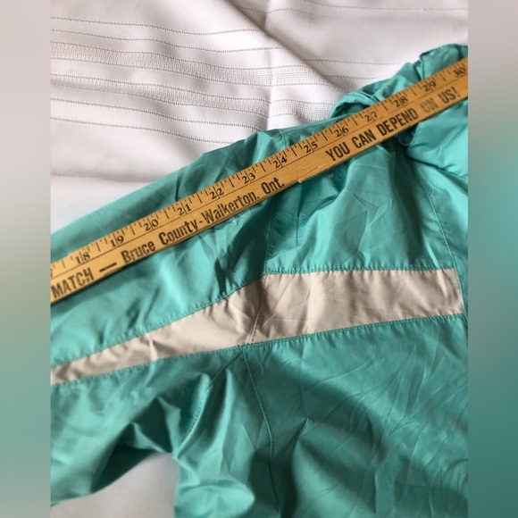 Wind River Aqua Hooded Rain Jacket - Picture 6 of 16